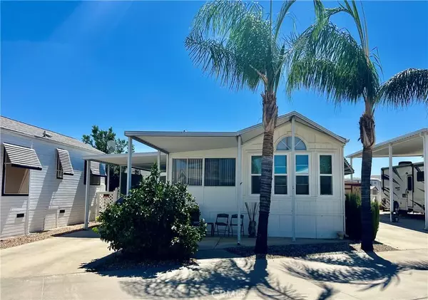 1295 S Cawston Avenue #422, Hemet, CA 92545