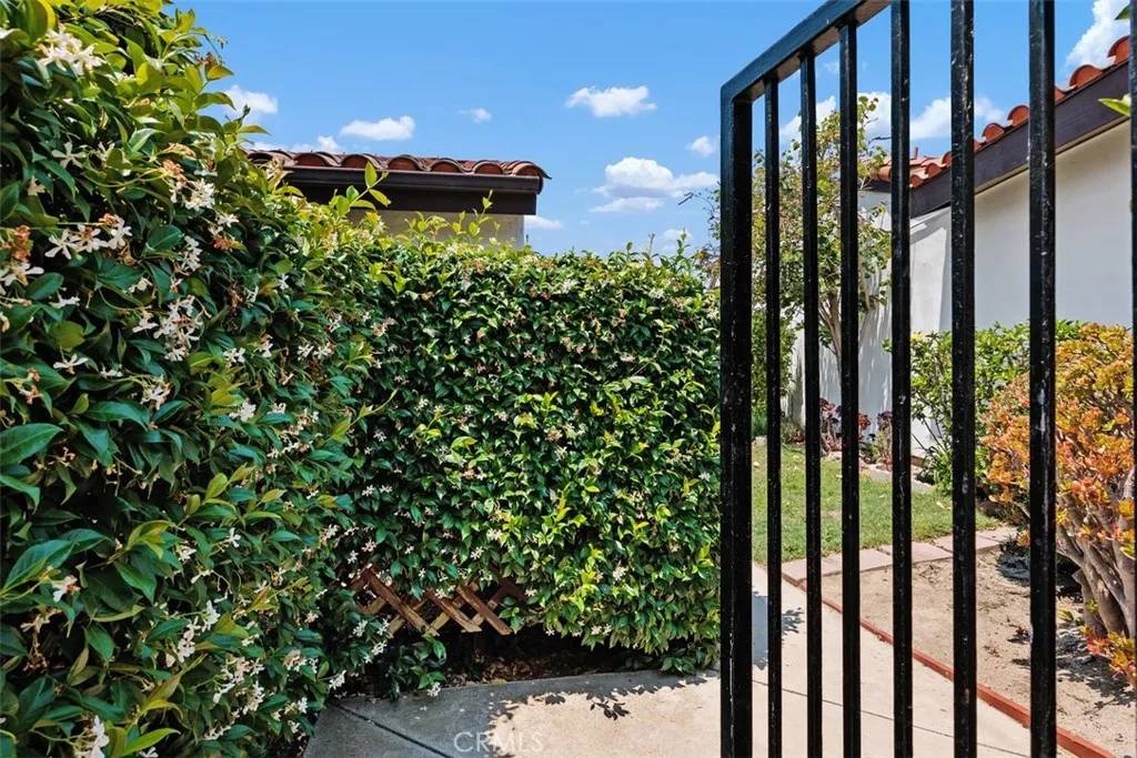 Fallbrook, CA 92028,1744 Woodlark Lane