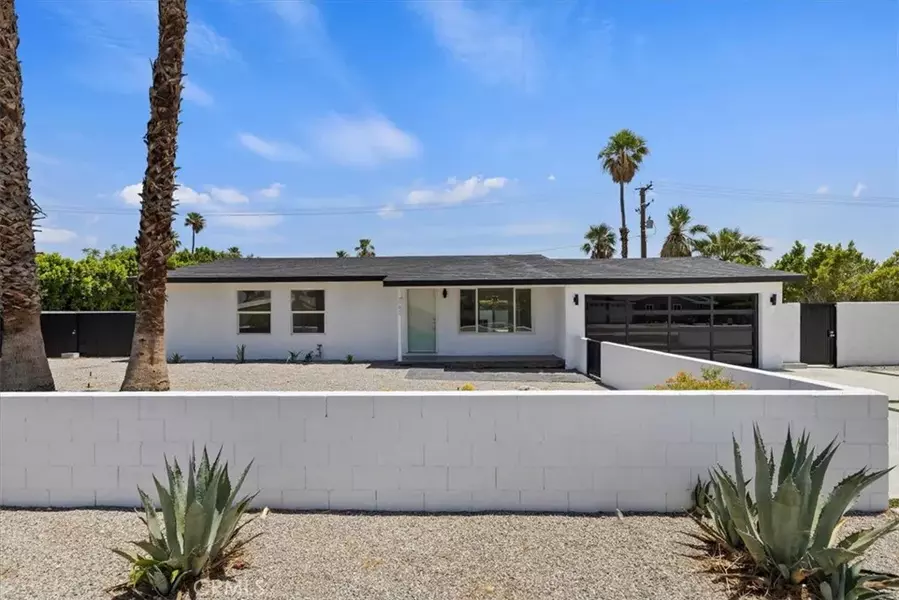 2002 N Whitewater Club Drive North, Palm Springs, CA 92262