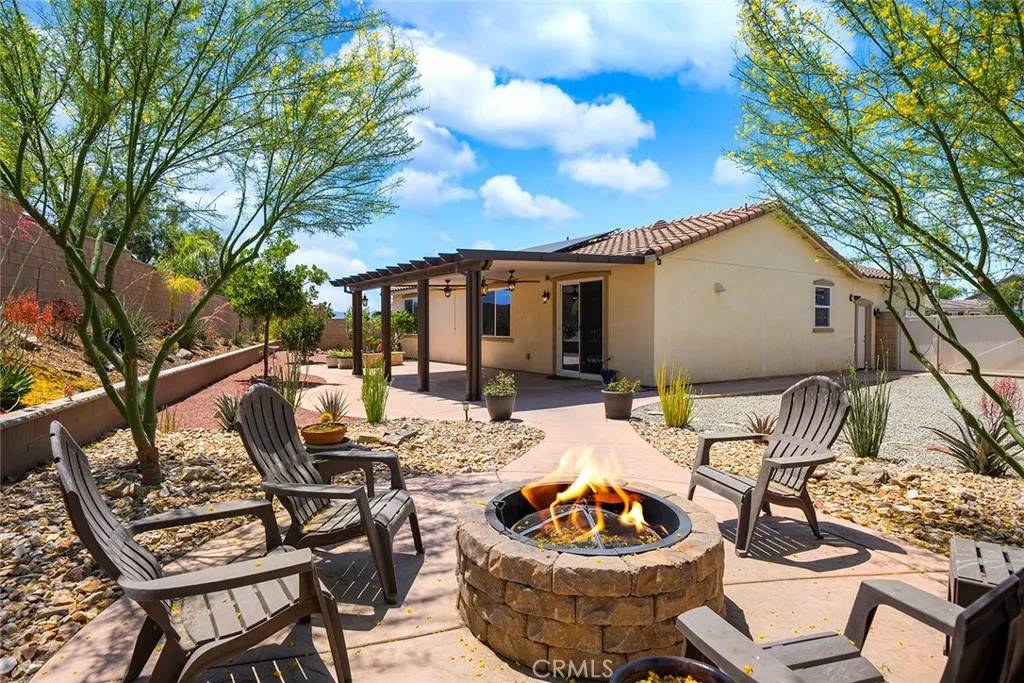 31493 Darlington Oak Drive, Winchester, CA 92596
