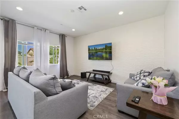 Murrieta, CA 92562,24329 Red Spruce Avenue