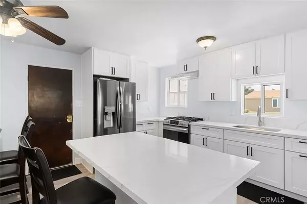 San Jacinto, CA 92583,773 S Camino Los Banos