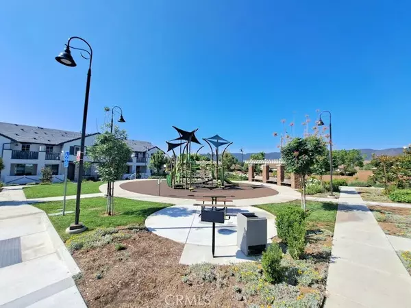 Murrieta, CA 92562,41978 Ornella