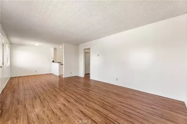 Long Beach, CA 90805,5530 Ackerfield Avenue #206