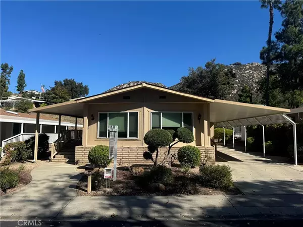 8975 Lawrence Welk #217, Escondido, CA 92026