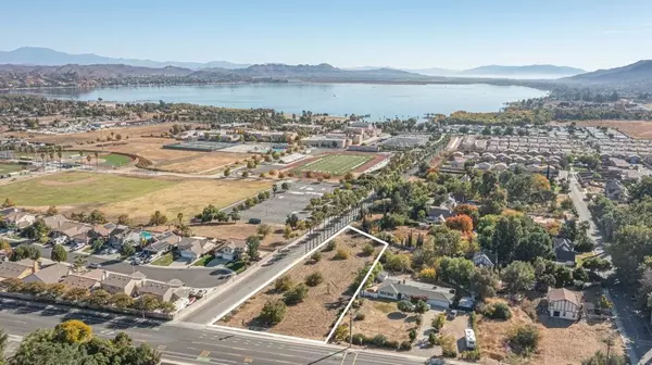 Lake Elsinore, CA 92530,0 Machado