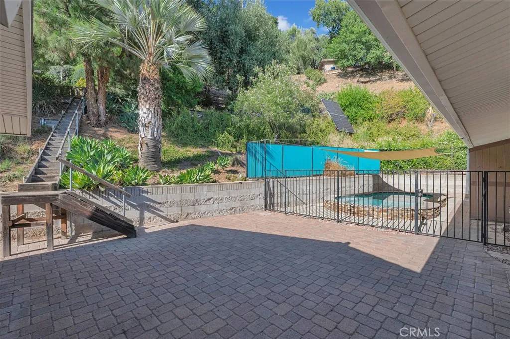 San Bernardino, CA 92405,3777 N Arrowhead Avenue