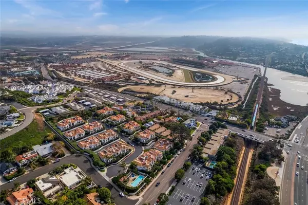 Solana Beach, CA 92075,876 Cofair Court