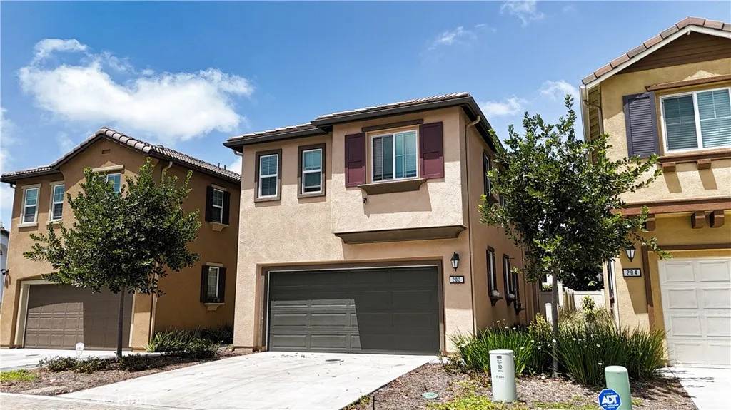 Vista, CA 92083,202 Bay Laurel Court