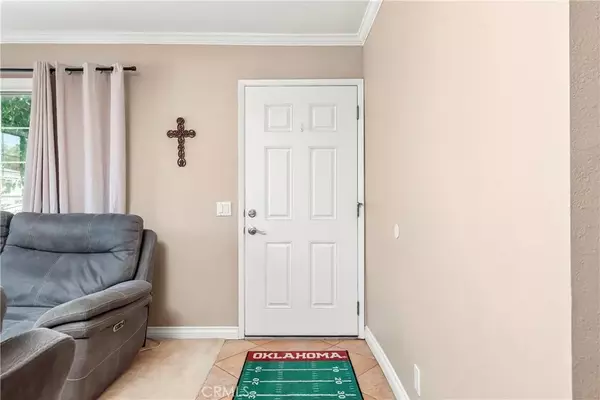 Canyon Country, CA 91387,29639 Delphinium Avenue