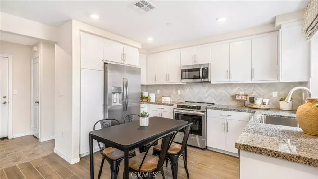 Riverside, CA 92507,7394 Alder Grove Way