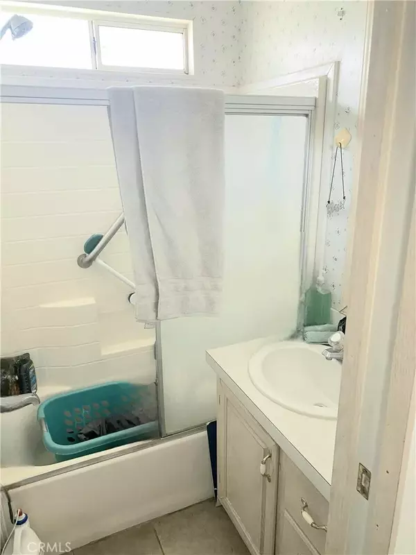 Hemet, CA 92545,1295 S Cawston Avenue #106