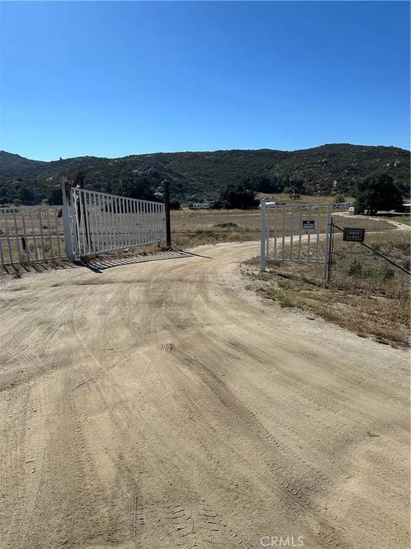 Hemet, CA 92544,44845 Benton