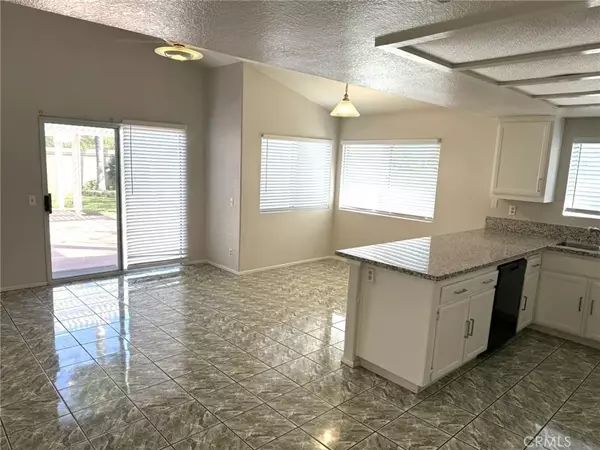 Murrieta, CA 92562,40015 Festival Road