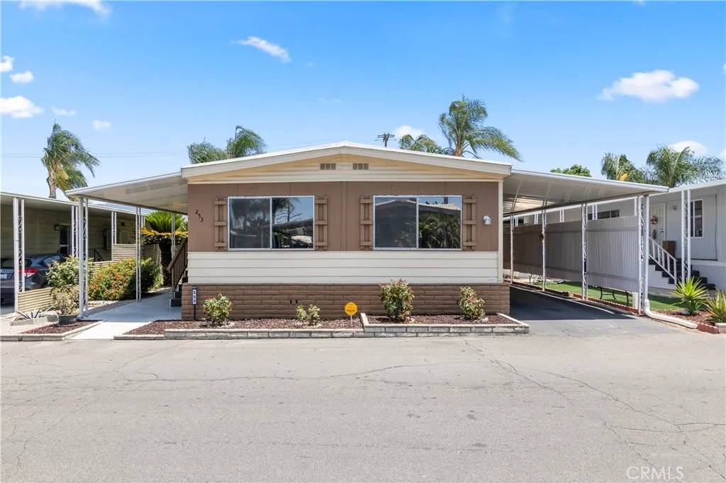 Hemet, CA 92544,881 N LAKE #253