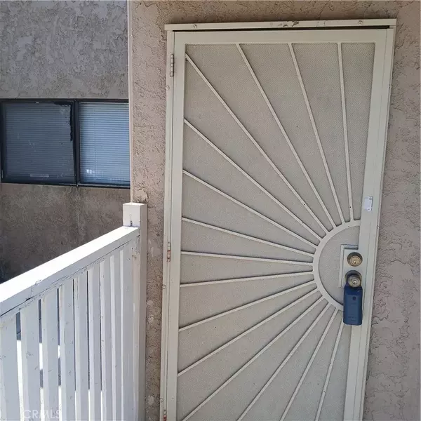 2449 West Acacia Avenue, Hemet, CA 92545