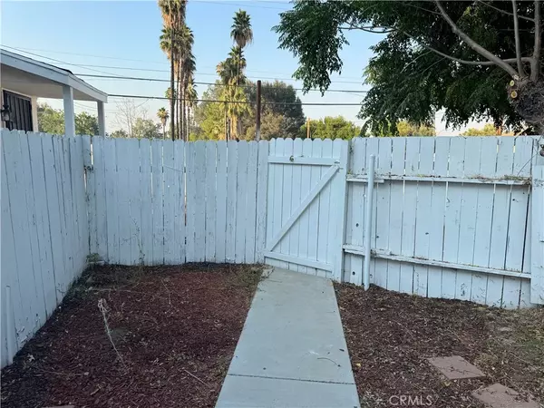 Lake Elsinore, CA 92530,17785 Grand Avenue #B