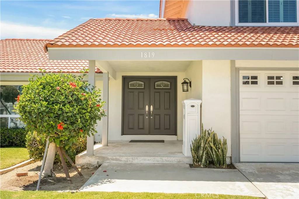 Placentia, CA 92870,1819 Jones Place