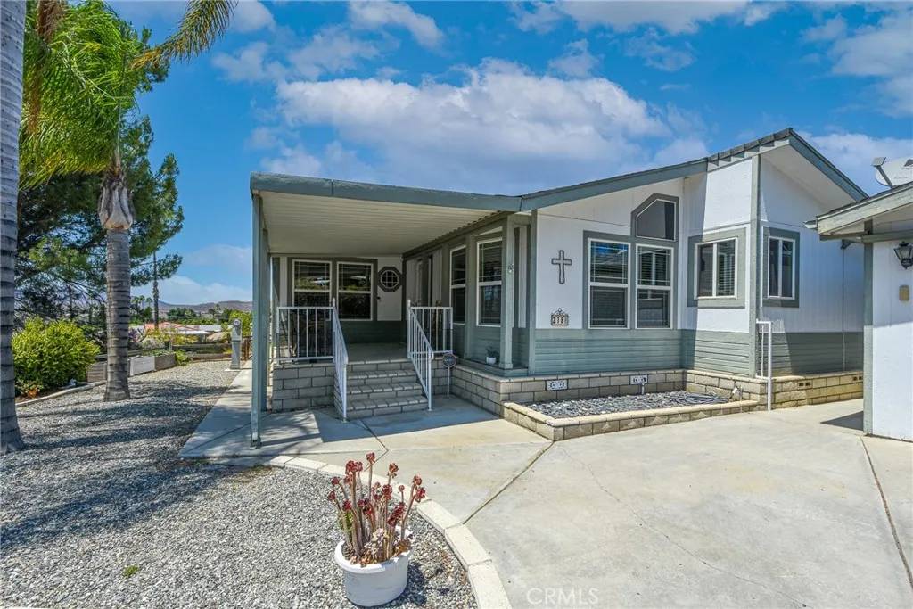 Hemet, CA 92543,1536 S State #218 B
