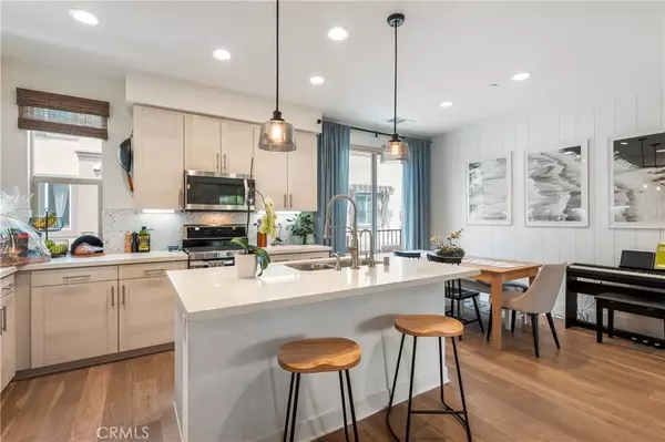 Oceanside, CA 92056,1253 Via Lucero