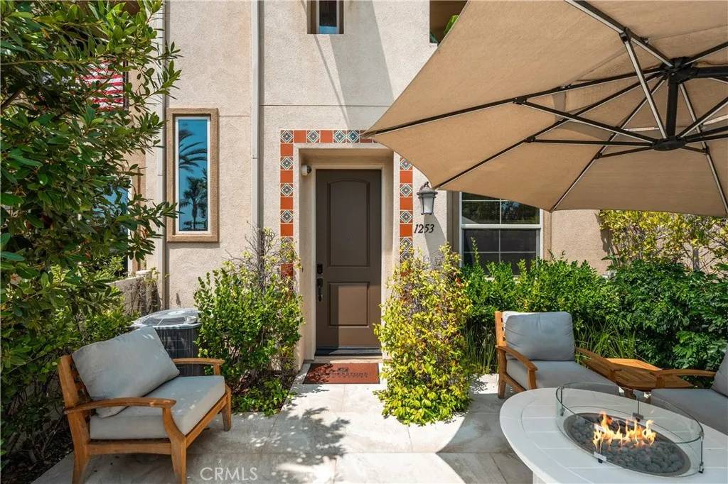 Oceanside, CA 92056,1253 Via Lucero