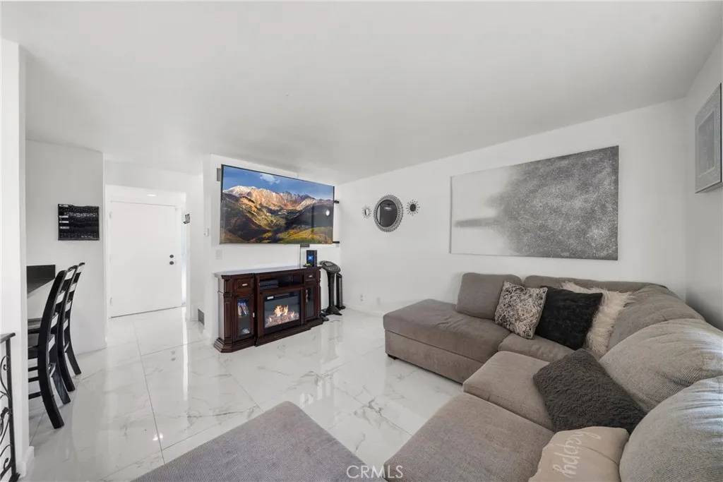 Spring Valley, CA 91977,8804 Terrarama Avenue