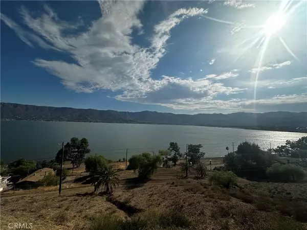 Lake Elsinore, CA 92530,0 Ryan