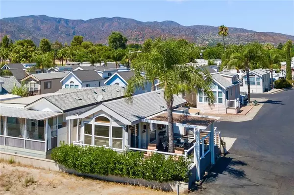Lake Elsinore, CA 92530,32000 Riverside Dr. #J-8