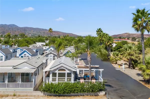 Lake Elsinore, CA 92530,32000 Riverside Dr. #J-8