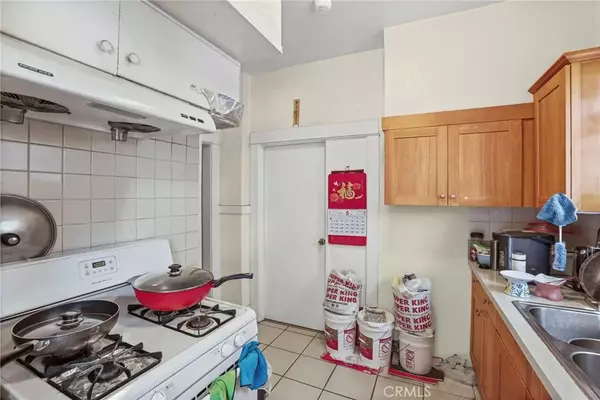 Los Angeles, CA 90031,207 E Avenue 39