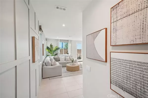 16044 Esparza Lane, Fontana, CA 92336