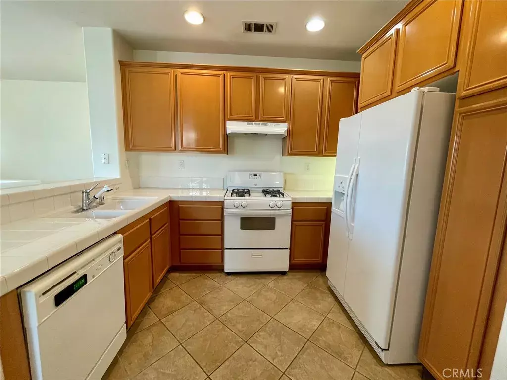 Lake Elsinore, CA 92530,1800 E Lakeshore Drive #1210