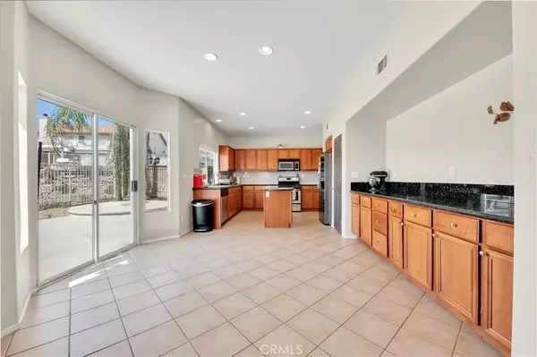 Lake Elsinore, CA 92532,7 Villa Scencero
