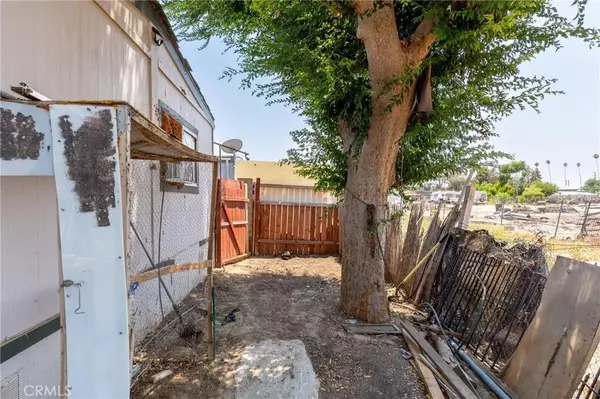 Hemet, CA 92543,1097 N State #49