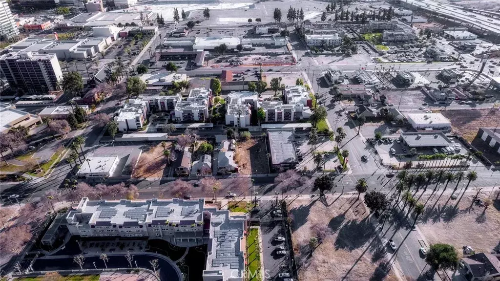 San Bernardino, CA 92410,663 W 6th