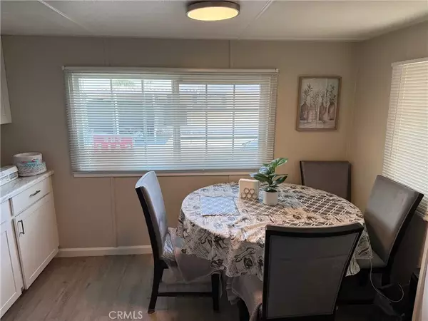 Hemet, CA 92543,260 N Lyon #38