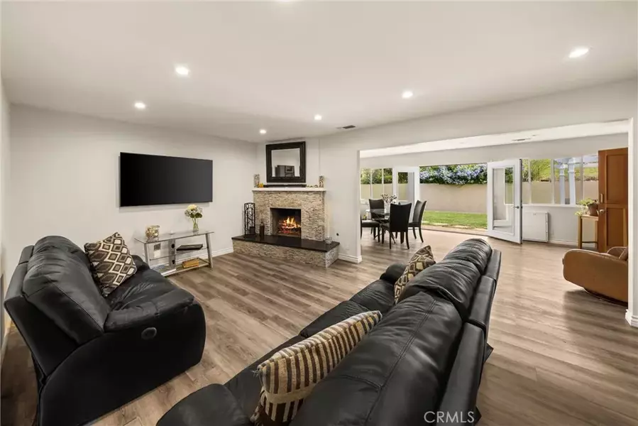 355 Glennora Way, Buellton, CA 93427