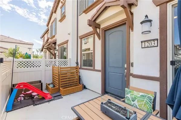 Murrieta, CA 92562,41973 Rondo Street #1203