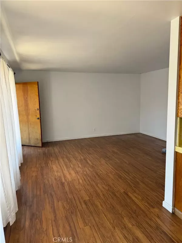 Long Beach, CA 90802,527 Cedar Avenue #2M