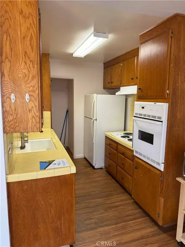 Long Beach, CA 90802,527 Cedar Avenue #2M