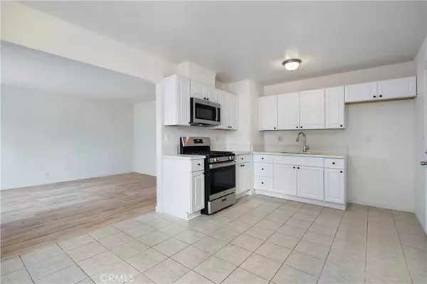 Yermo, CA 92398,36061 Dividing Line Street