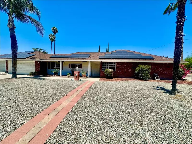 41224 Toledo Drive, Hemet, CA 92544