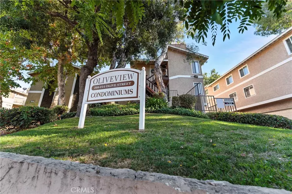 La Habra, CA 90631,208 W Olive Avenue #B