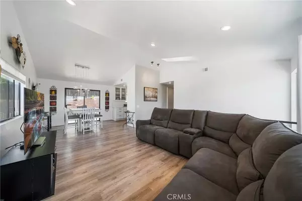 Escondido, CA 92027,2041 Woodland Glen
