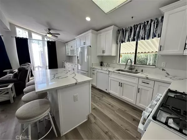 San Jacinto, CA 92583,2230 Lake Park #188