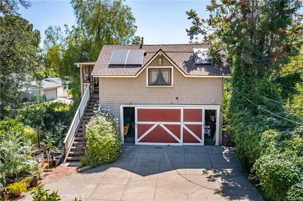 Redlands, CA 92373,1004 Cajon Street