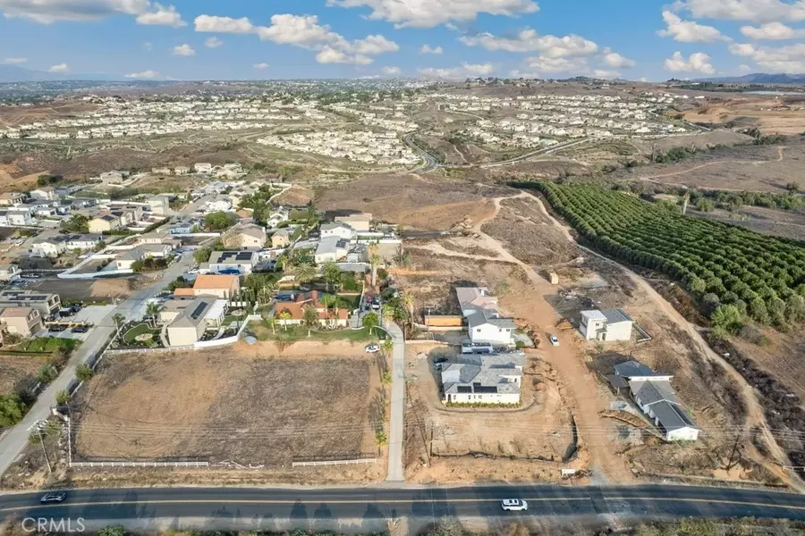 54 Via Verrazano, Riverside, CA 92503