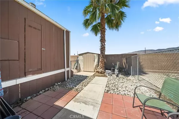 San Jacinto, CA 92582,913 S Grand #41