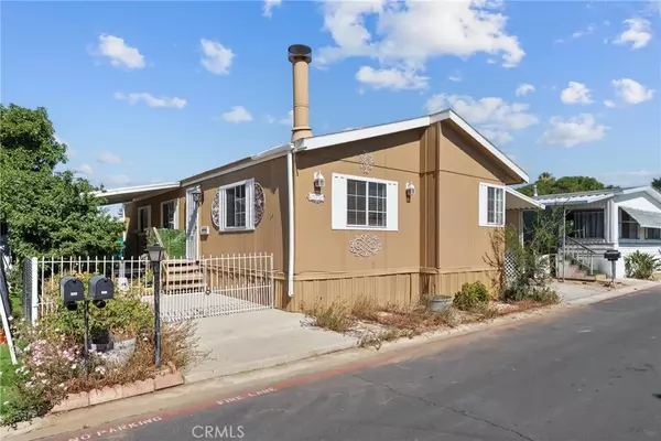 Hemet, CA 92543,1455 S State #271