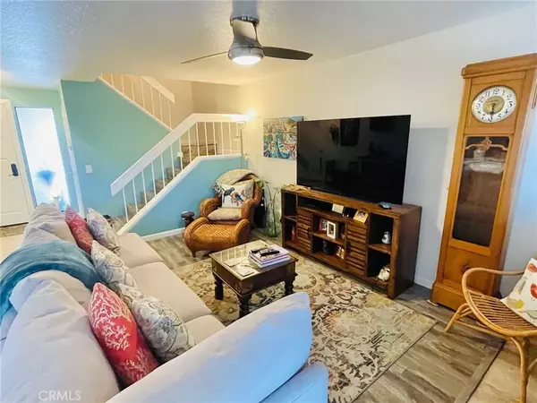 Carlsbad, CA 92008,4009 Canario Street #C